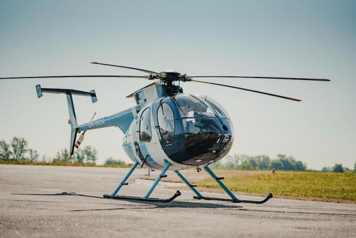 DEN VE VZDUCHU (Letiště Plasy) | Let vrtulníkem MD500E