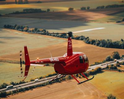 DOBŘANY a okolí | Let vrtulníkem Robinson R44