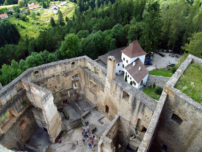 HRAD LANDŠTEJN z paluby vrtulníku