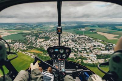 RYCHNOV NAD KNĚŽNOU a okolí | Let vrtulníkem Robinson R44